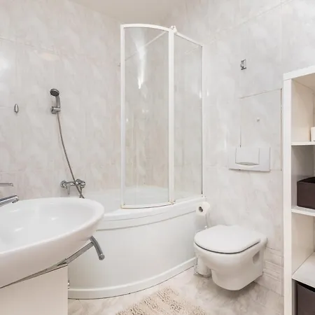 Opaczewska 69 By Homeprime Apartment Warsaw